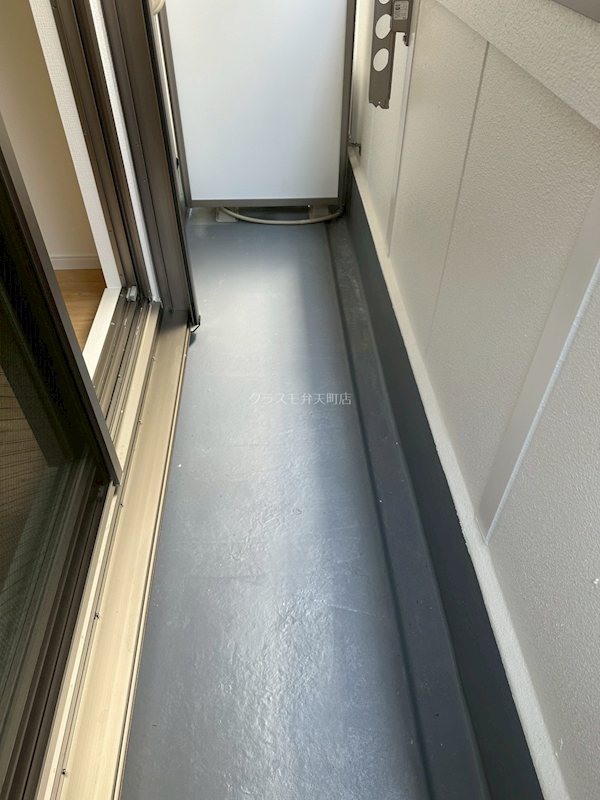 13/21 バルコニー