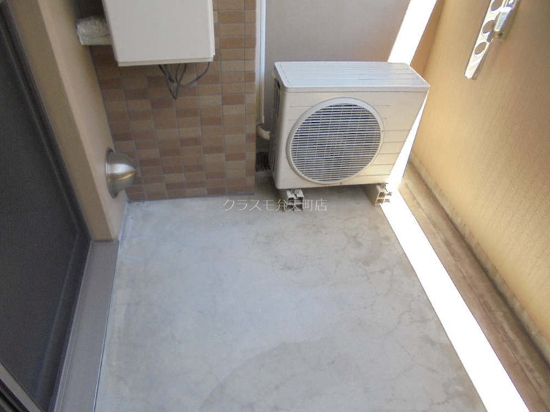 13/22 バルコニー