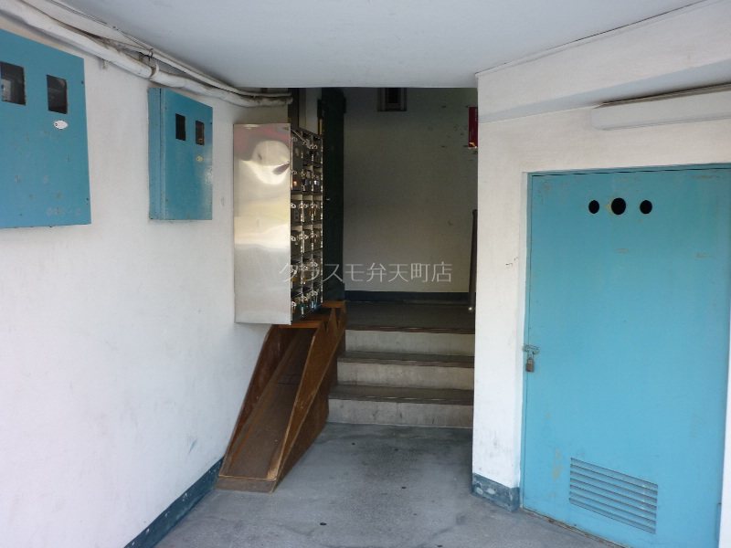 17/22 エントランス