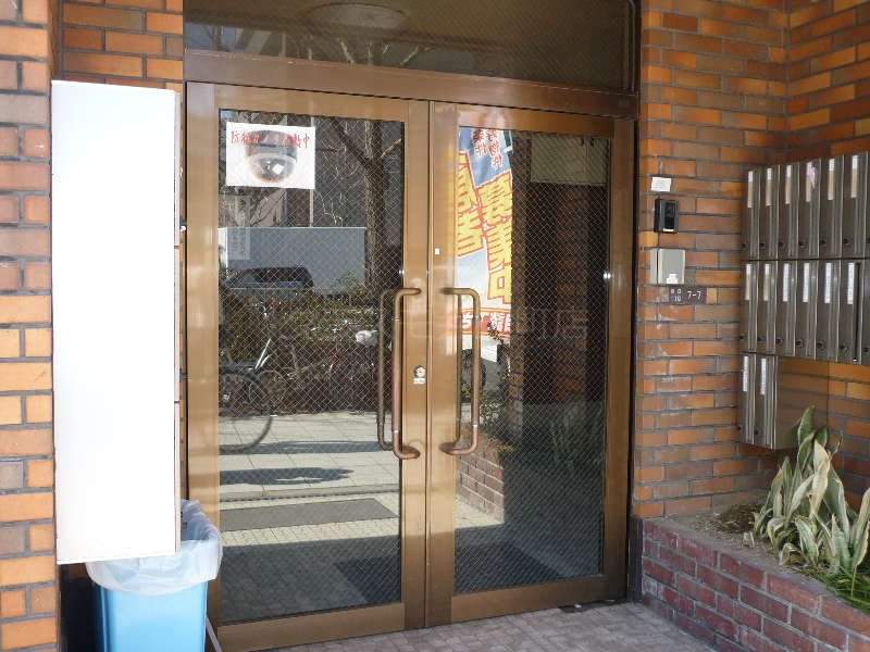 18/22 エントランス