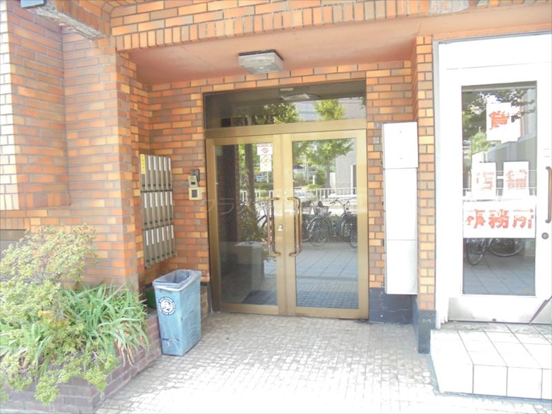 20/24 エントランス