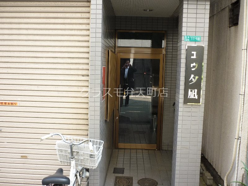 14/20 エントランス