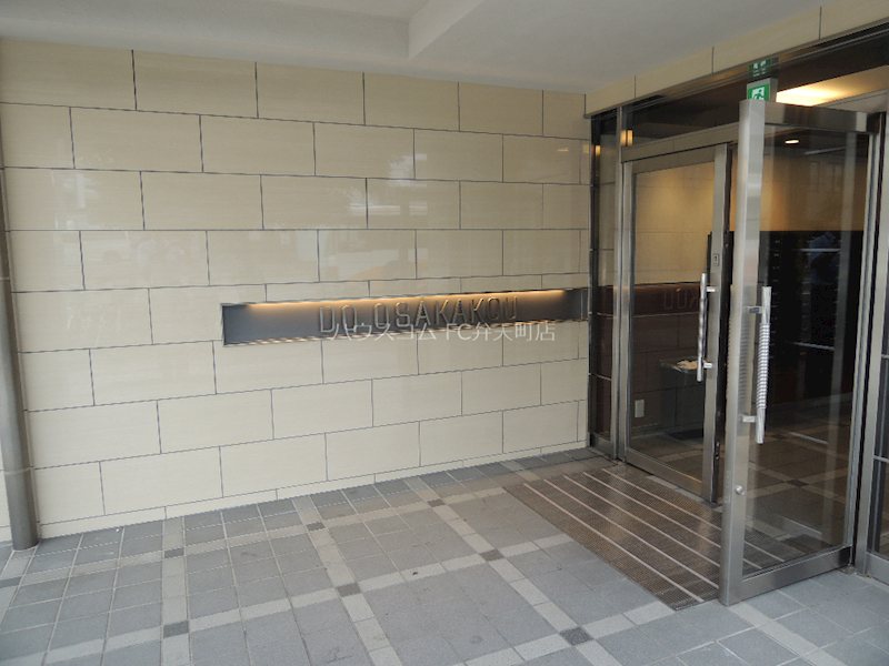 21/26 エントランス