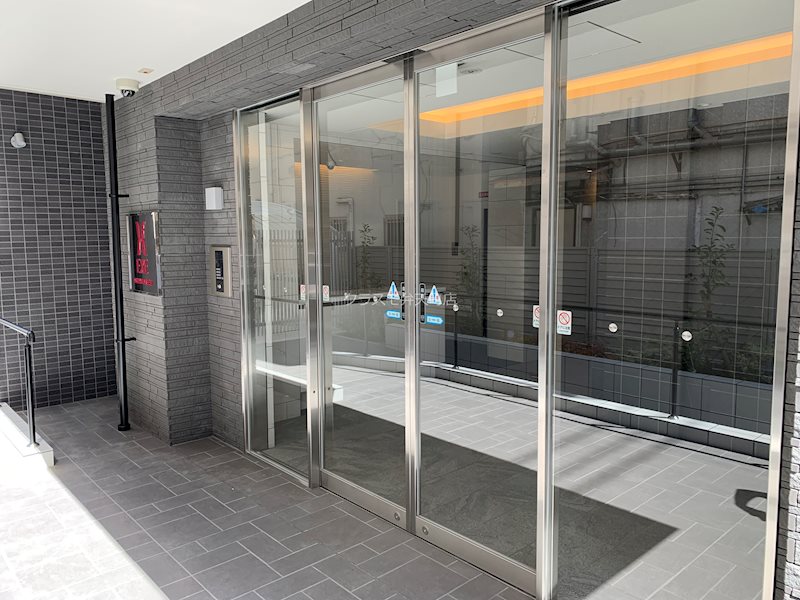 17/22 エントランス