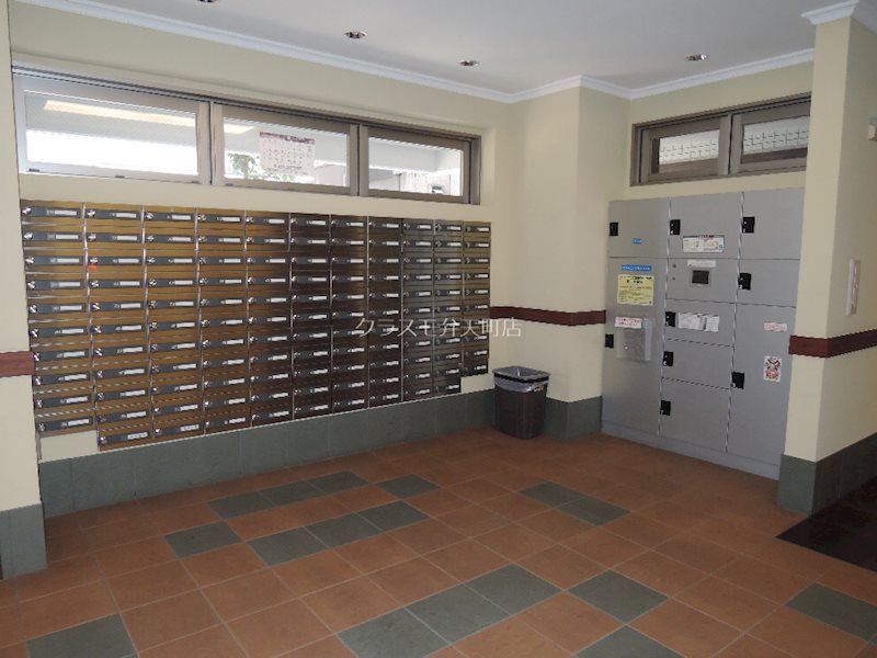 14/19 エントランス