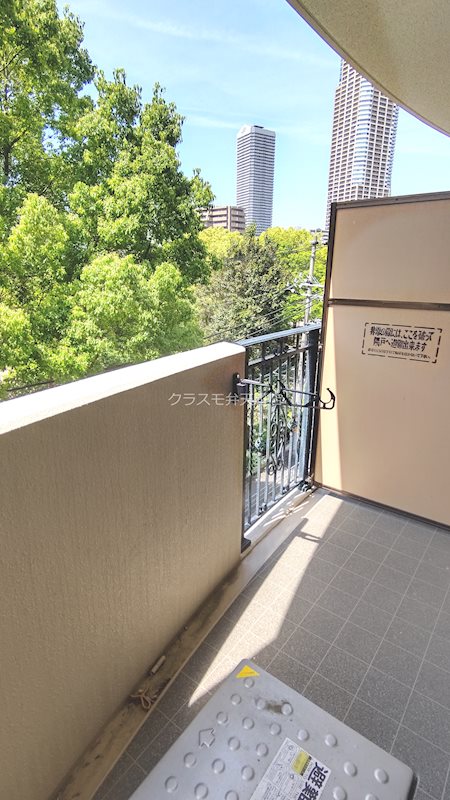 13/23 バルコニー