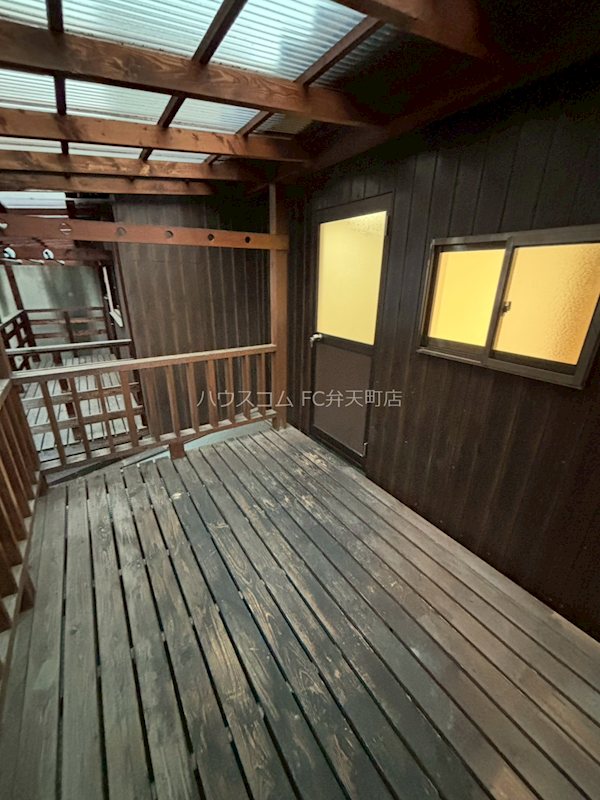 16/23 バルコニー