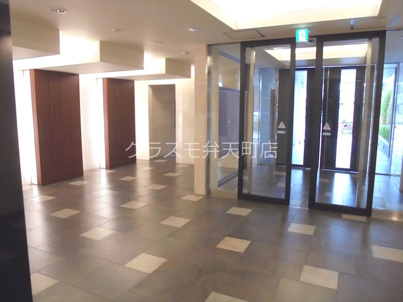 17/22 エントランス