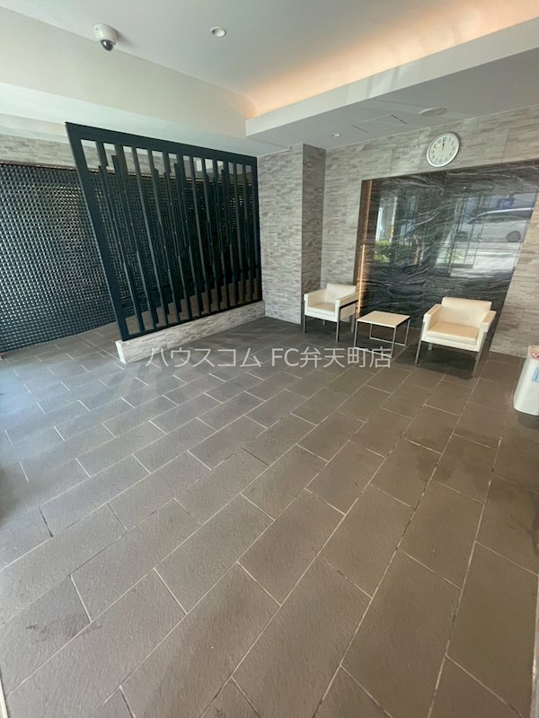 22/30 エントランス