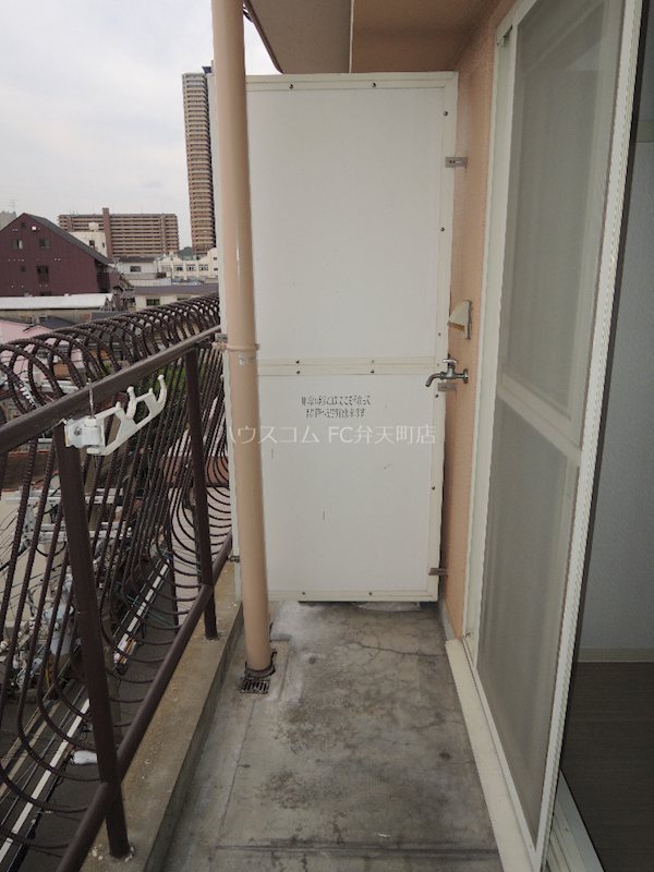 13/23 バルコニー