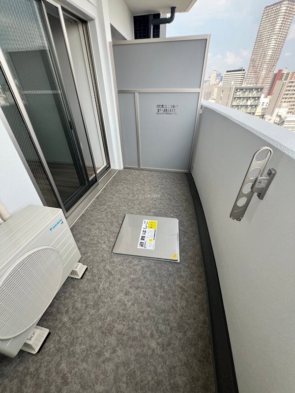 16/25 バルコニー