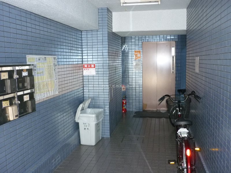 17/22 エントランス