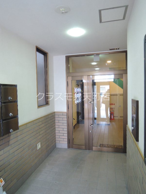 15/20 エントランス