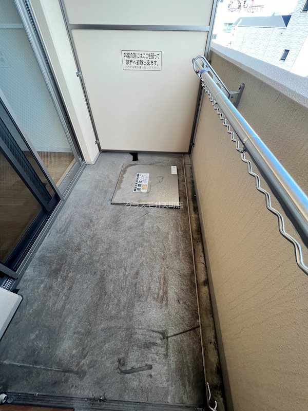 13/20 バルコニー