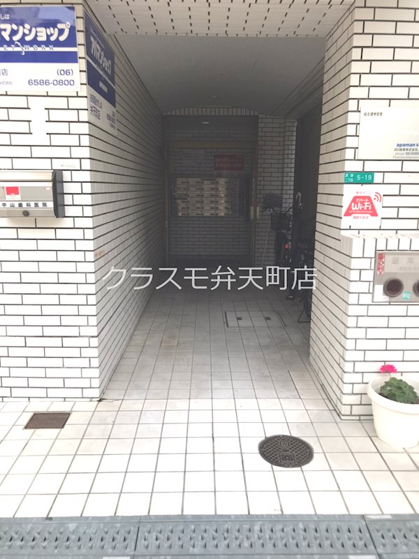 14/19 エントランス