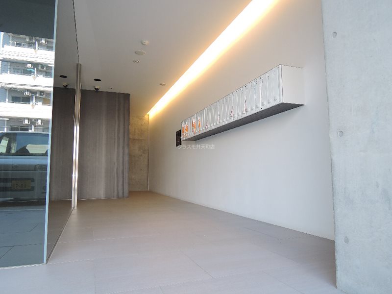 15/20 エントランス