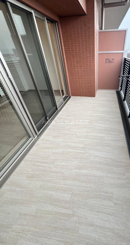 16/27 バルコニー