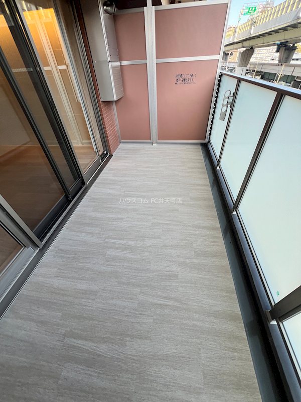 14/28 バルコニー