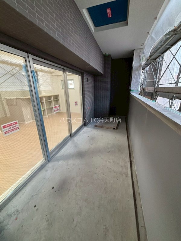 19/27 バルコニー