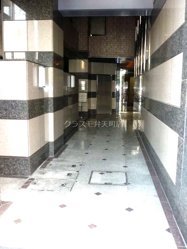 15/21 エントランス