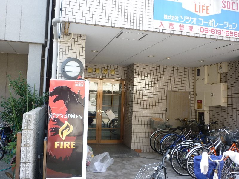 14/19 エントランス