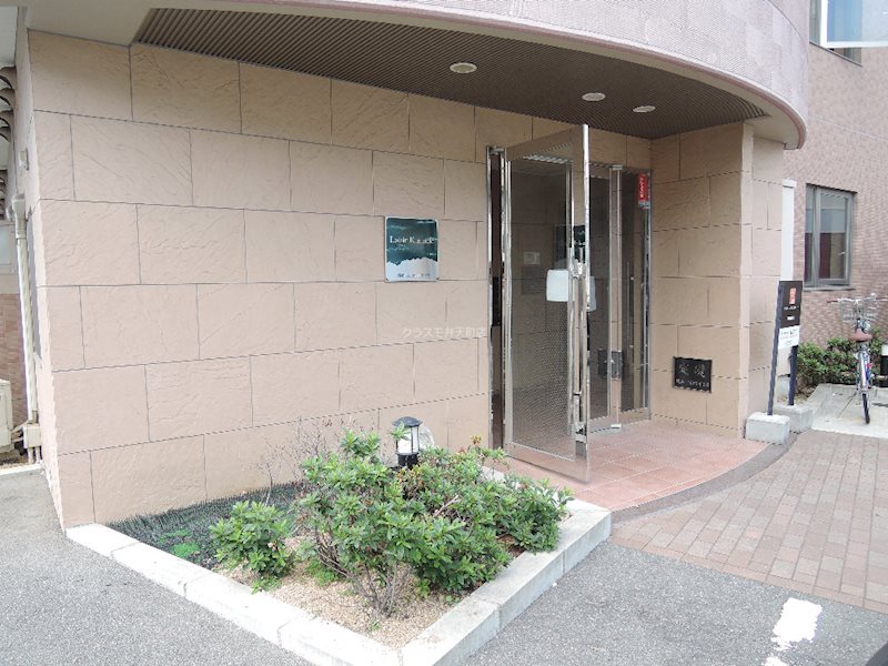 20/25 エントランス