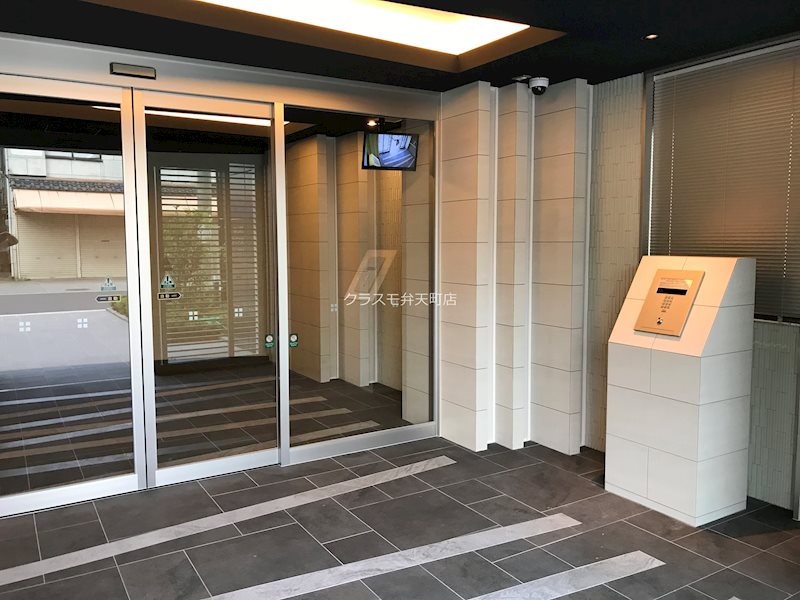 14/20 エントランス