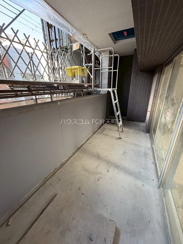 18/26 バルコニー