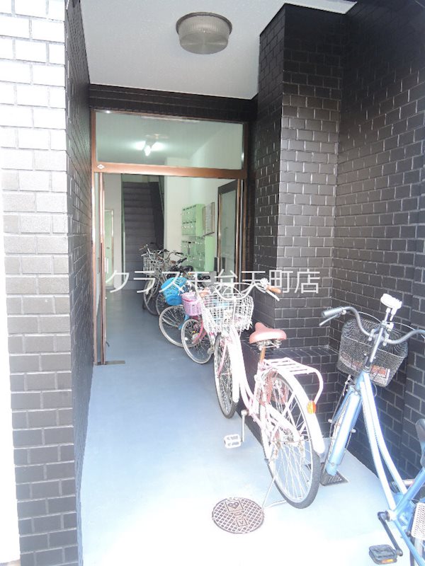 15/20 エントランス