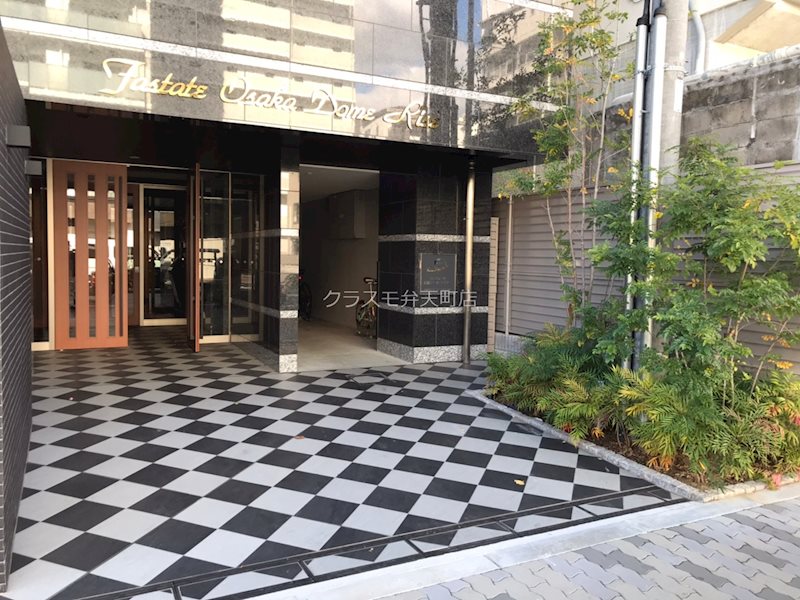 17/23 エントランス