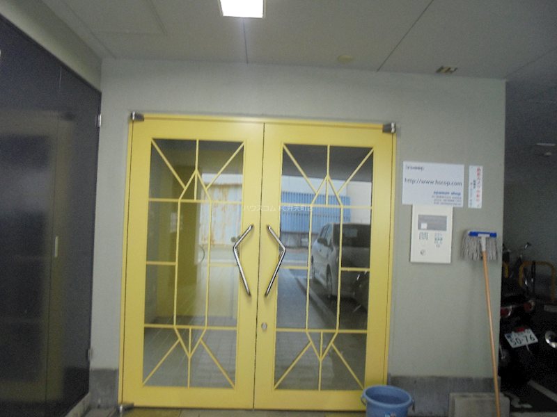 20/25 エントランス