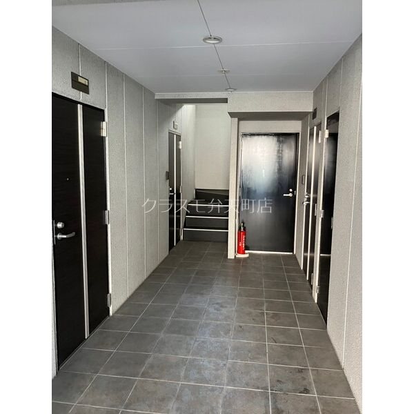 18/21 エントランス