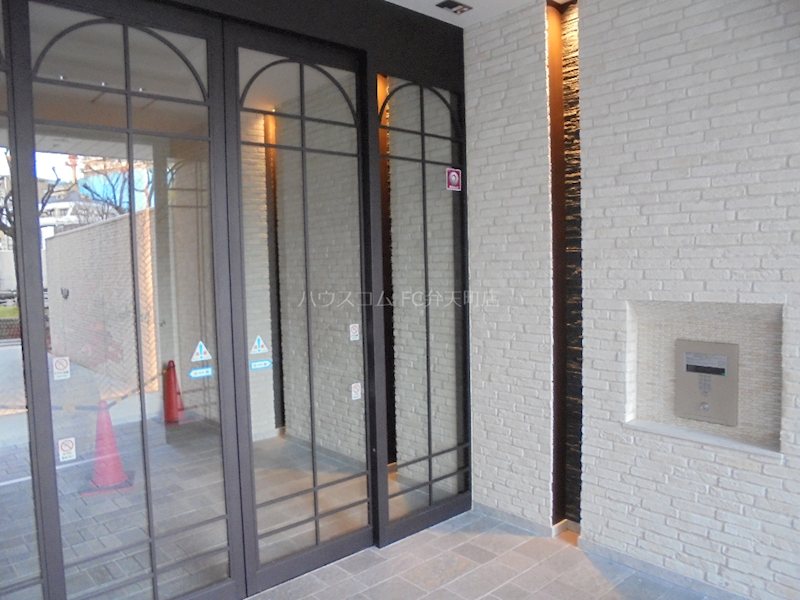 19/24 エントランス