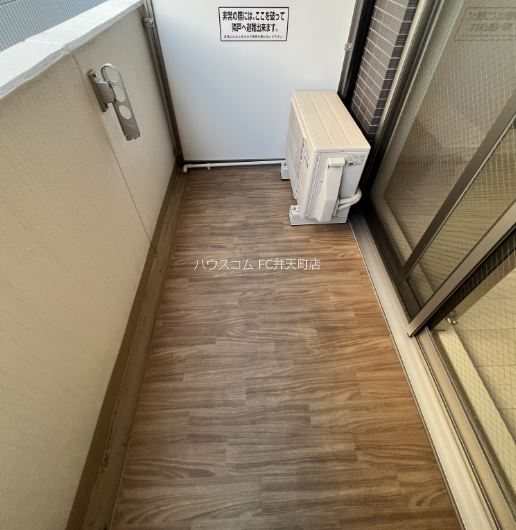 13/22 バルコニー