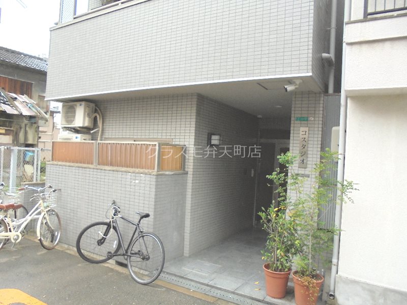 14/19 エントランス