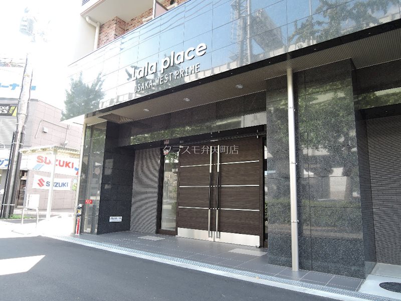 16/21 エントランス