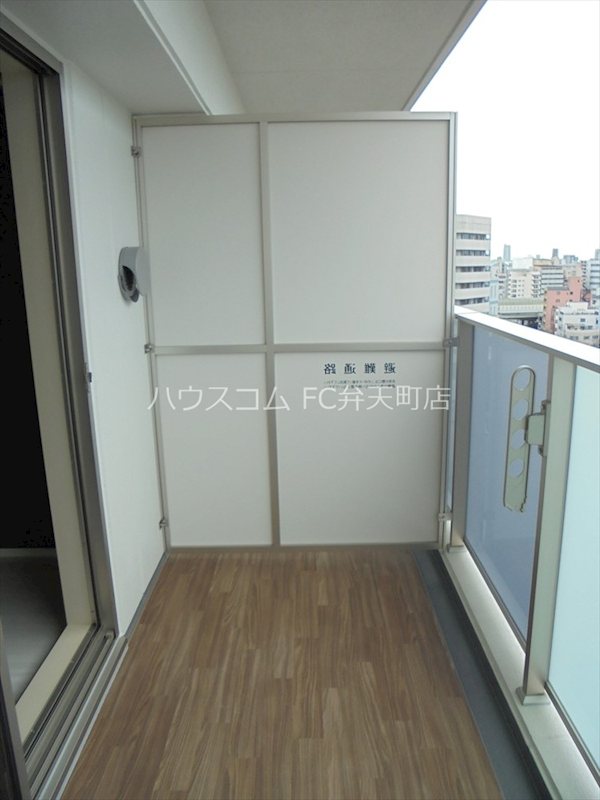 13/22 バルコニー