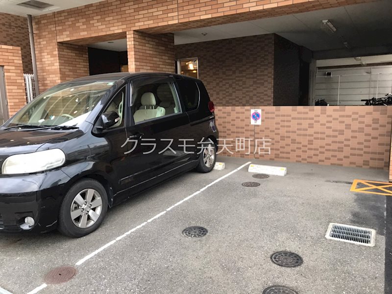 18/23 駐車場
