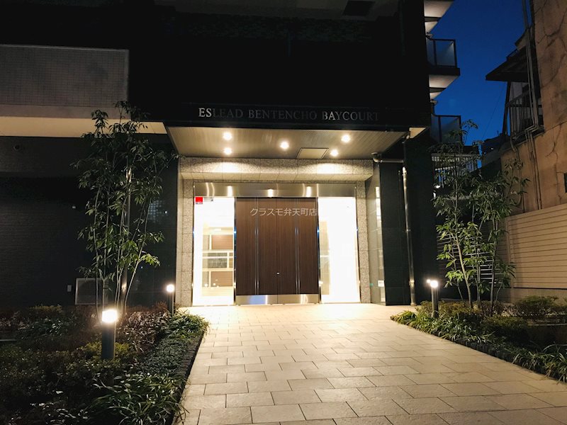 15/21 エントランス