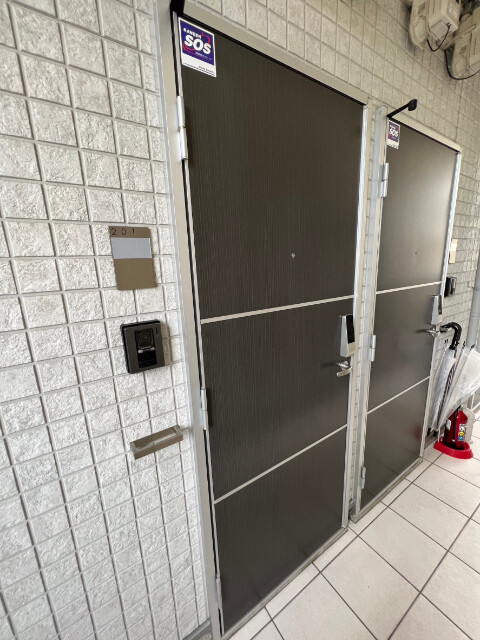 18/20 エントランス