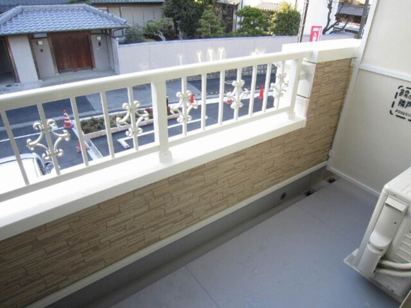 13/19 バルコニー