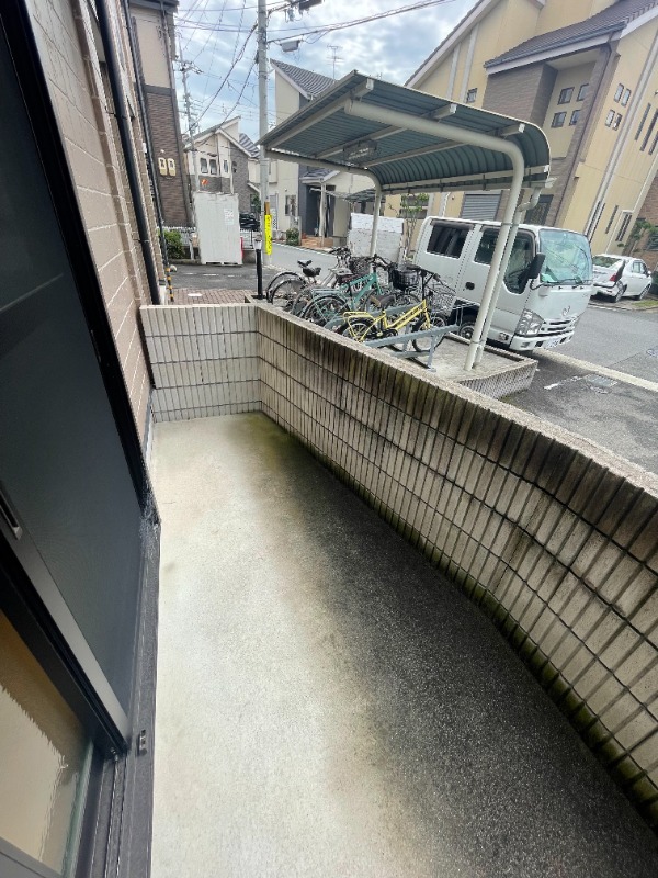 13/22 バルコニー