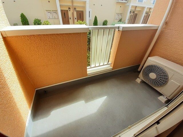 13/21 バルコニー