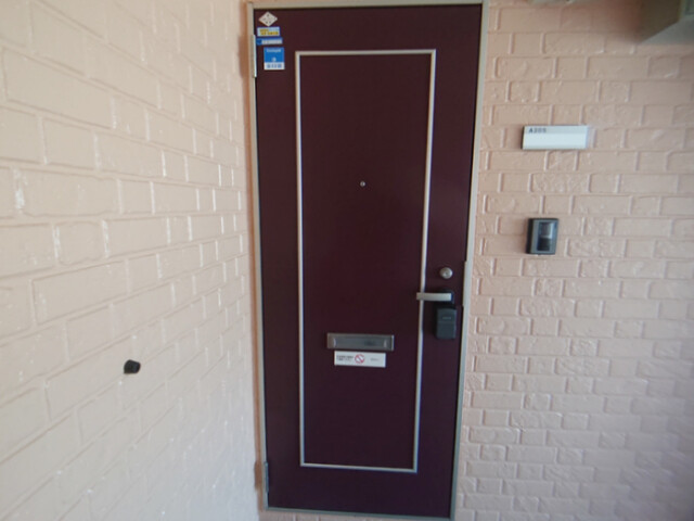 18/23 エントランス