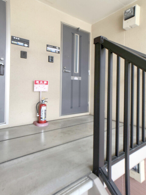 18/25 エントランス