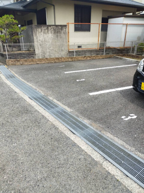 18/19 駐車場