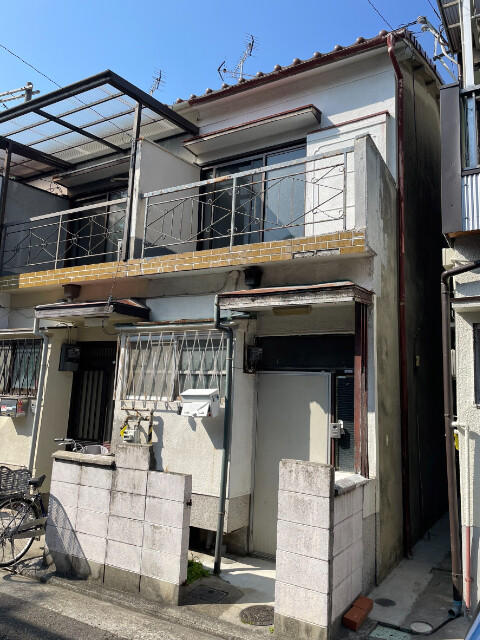 18/19 エントランス