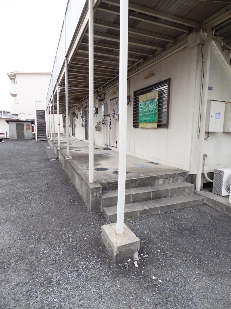 14/16 エントランス