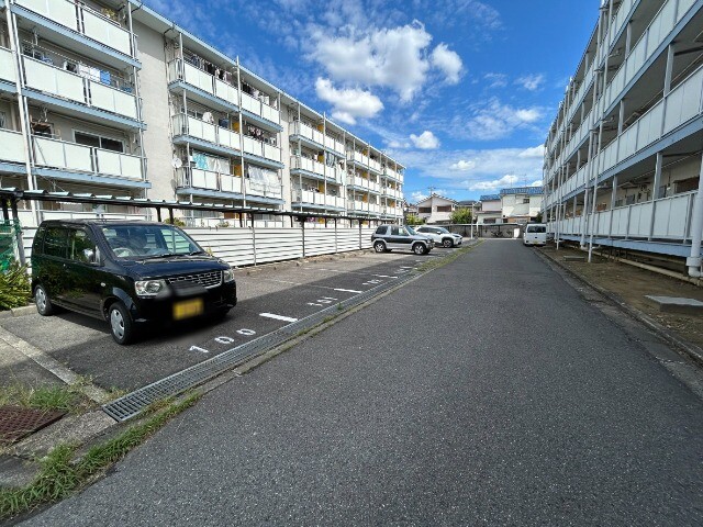 3/3 駐車場