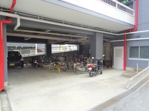 14/14 駐車場